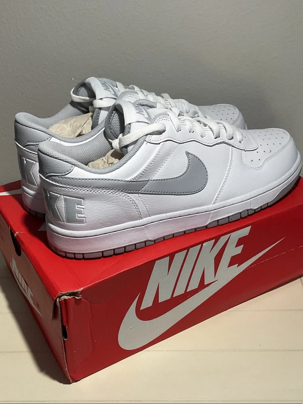 Nike Low Leather Sneakers